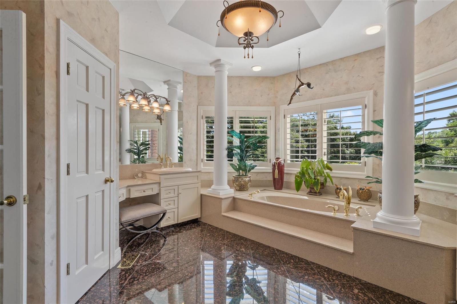 537 Hawk Point Drive St. Albans, MO 63073 - Photo 32 of 76