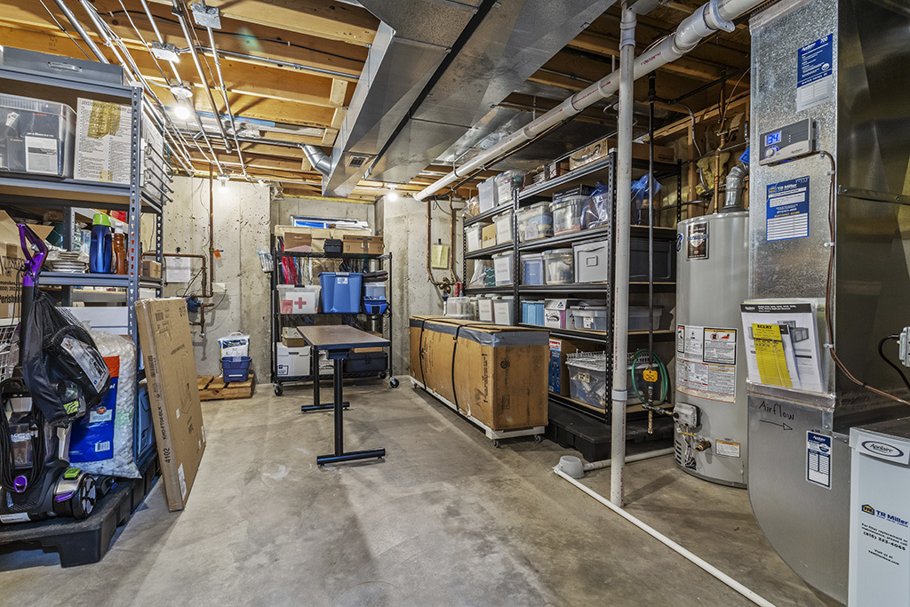 1011 Ranchwood Drive Shorewood, IL 60404 - Photo 15 of 18 a view of store