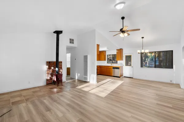$389,000 | 5498 Platt Mountain Road, Forest Ranch, CA 95942