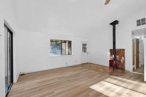 $389,000 | 5498 Platt Mountain Road, Forest Ranch, CA 95942
