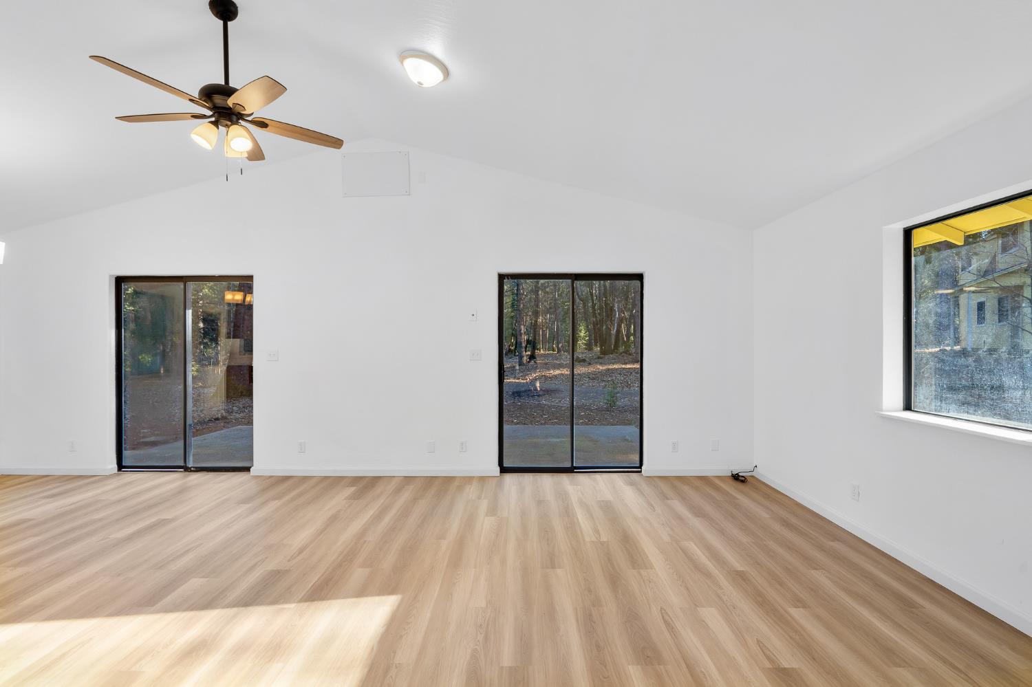 5498 Platt Mountain Road Forest Ranch, CA 95942 - Photo 27 of 59 Living Room with Sliders to Patio