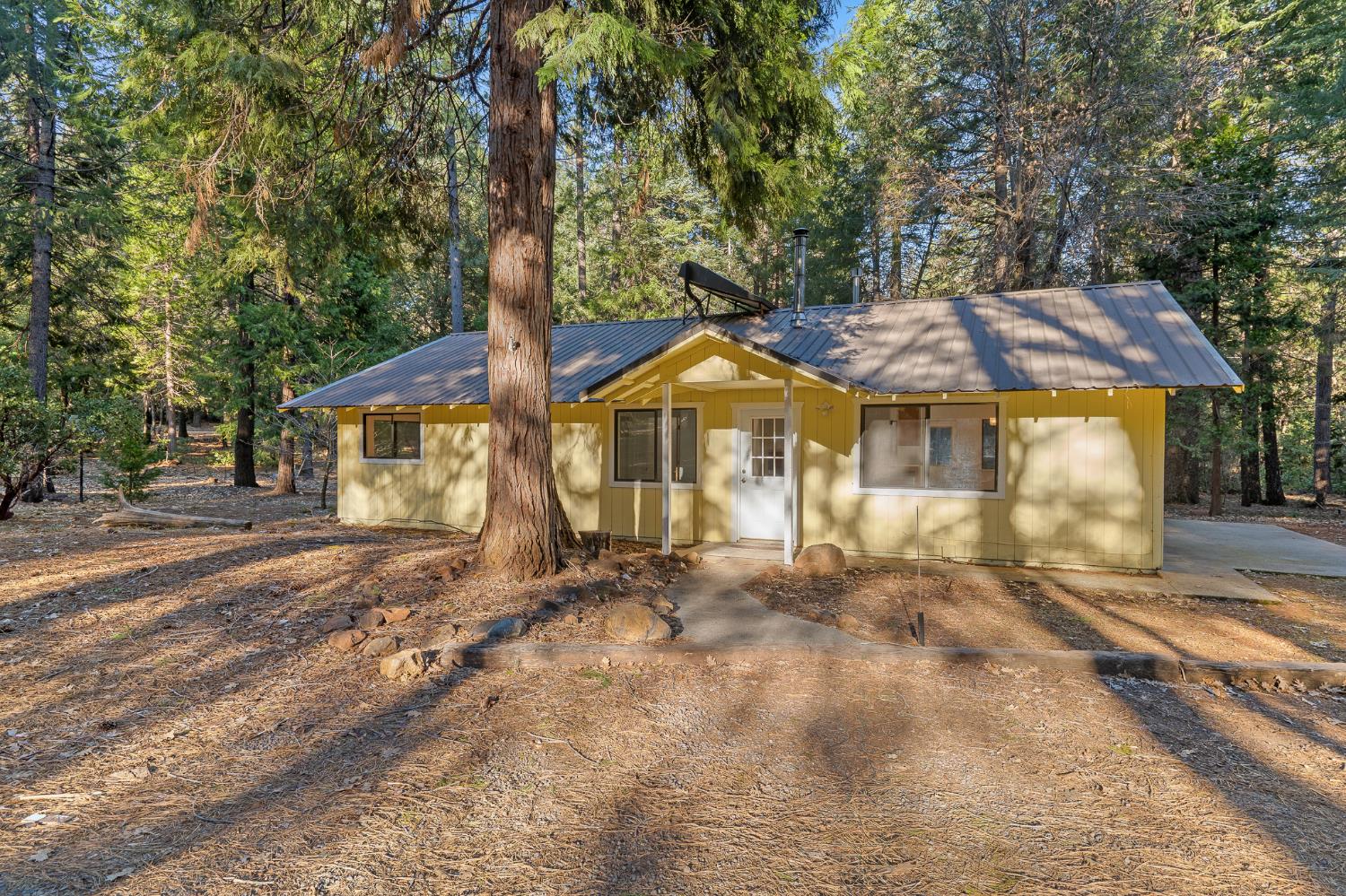 5498 Platt Mountain Road Forest Ranch, CA 95942 - Photo 30 of 59 Exterior Front