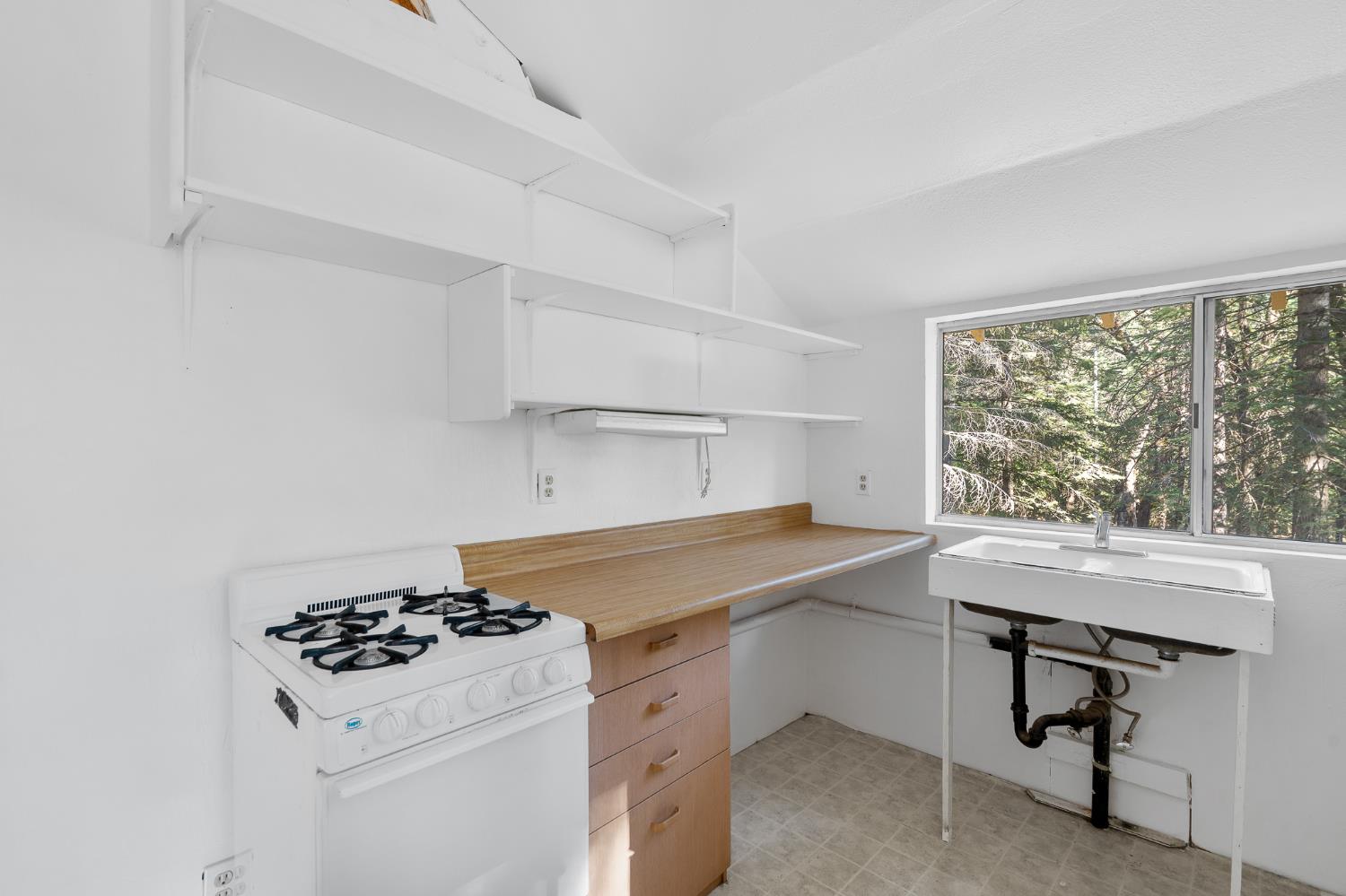 5498 Platt Mountain Road Forest Ranch, CA 95942 - Photo 38 of 59 Working Loft ADU Kitchen