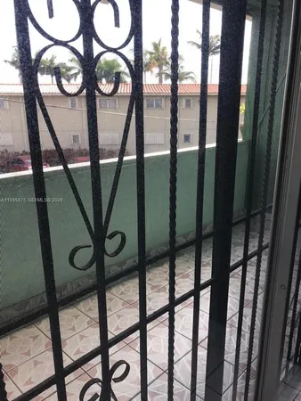 $1,600 | 701 South Royal Poinciana Boulevard, Unit 8, Miami Springs, FL 33166