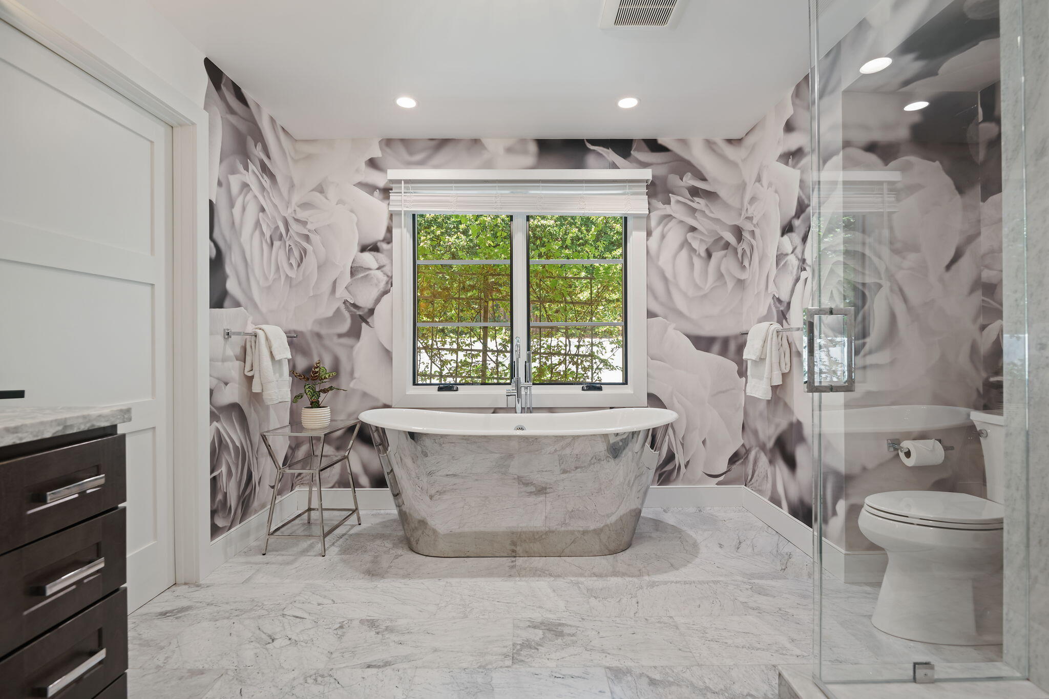 1690 East Valley Road Montecito, CA 93108 - Photo 12 of 26 Primary Bathroom 1
