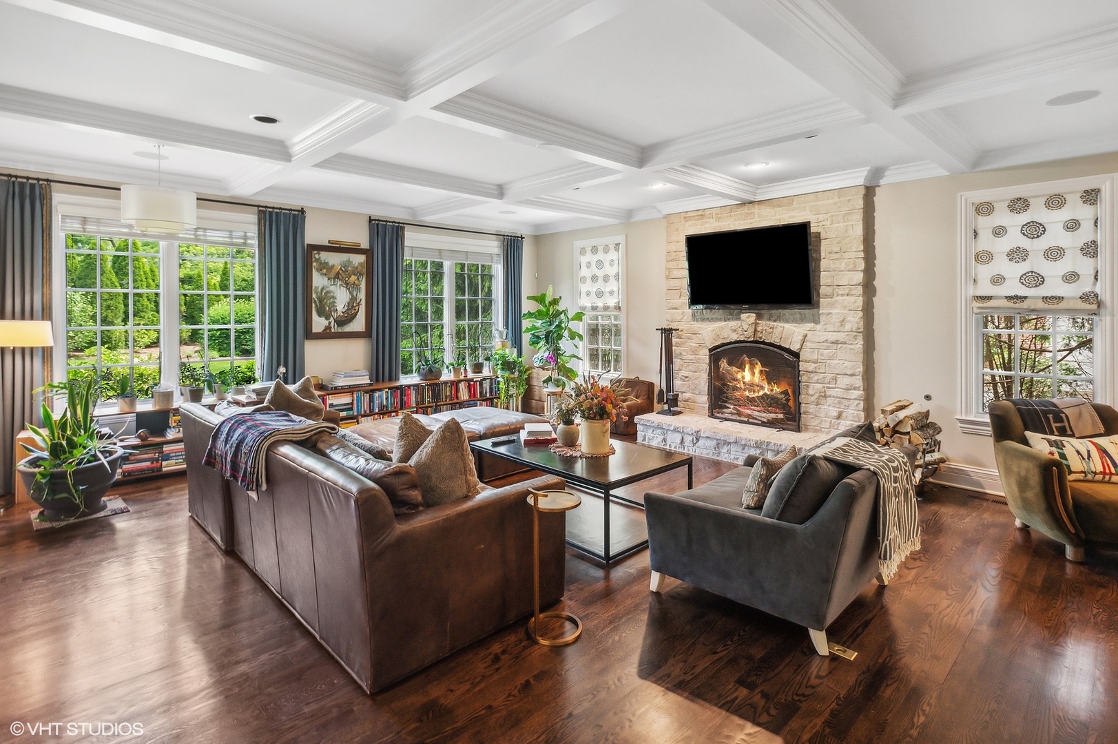 733 York Road Glenview, IL 60025 - Photo 5 of 21 a living room with fireplace furniture and a flat screen tv