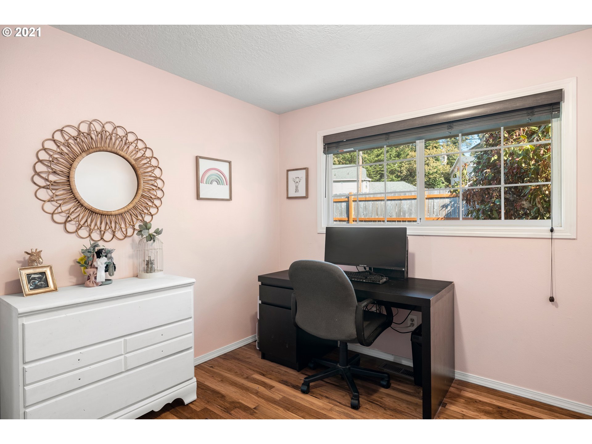 17917 Oatfield Road Gladstone, OR 97027 - Photo 18 of 23 Gallery Image 18