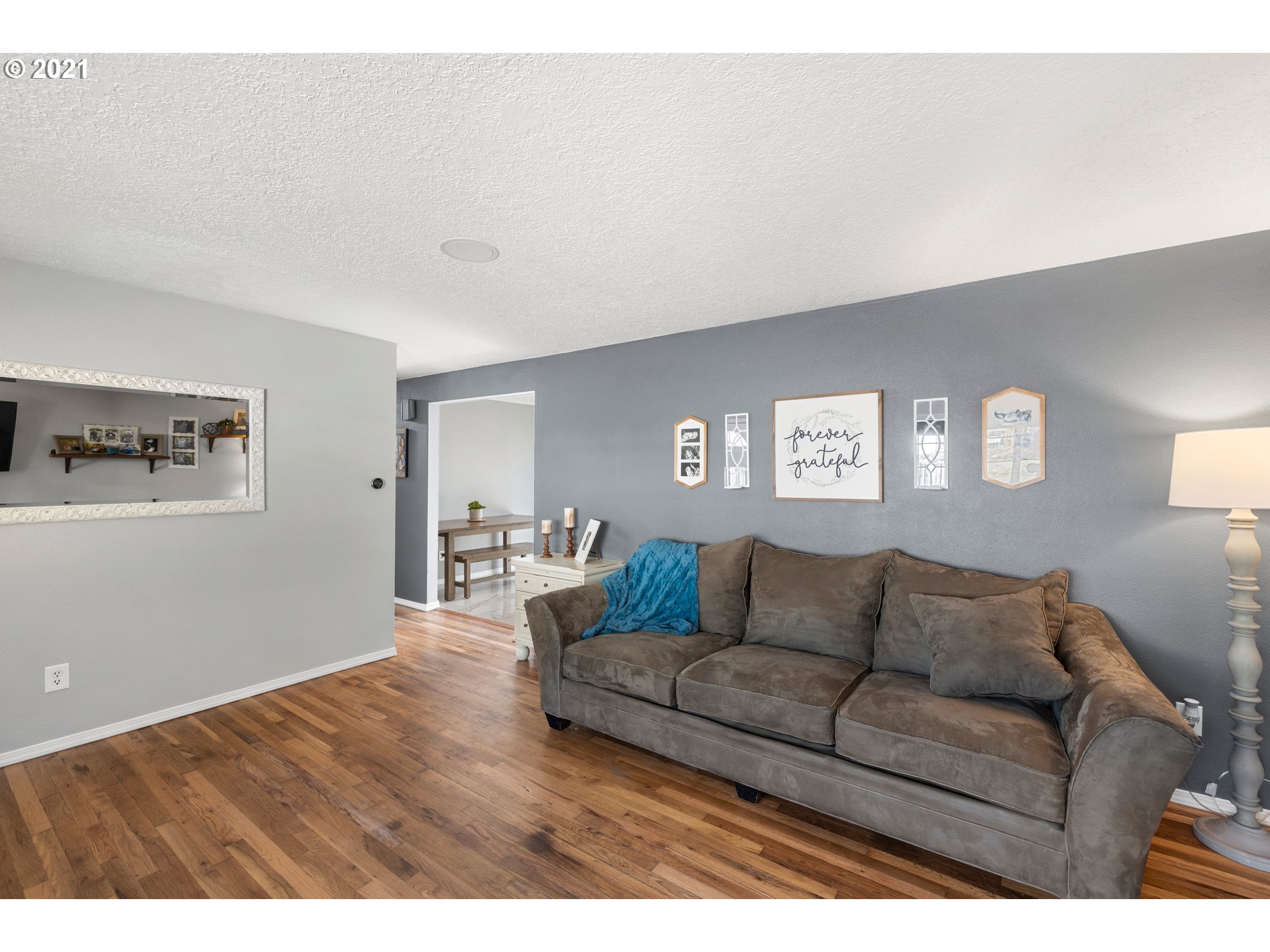 17917 Oatfield Road Gladstone, OR 97027 - Photo 6 of 23 Gallery Image 6