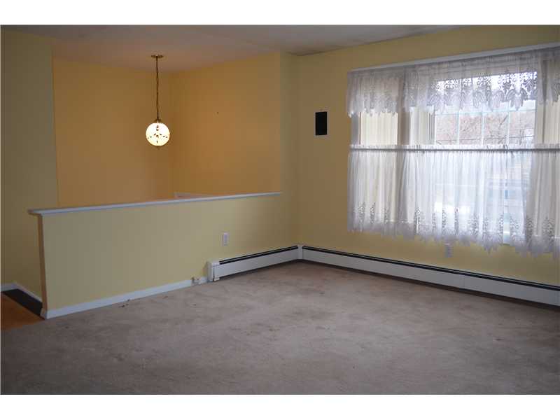 22 Lilac Avenue Woonsocket, RI 02895 - Photo 8 of 21 Living Room.