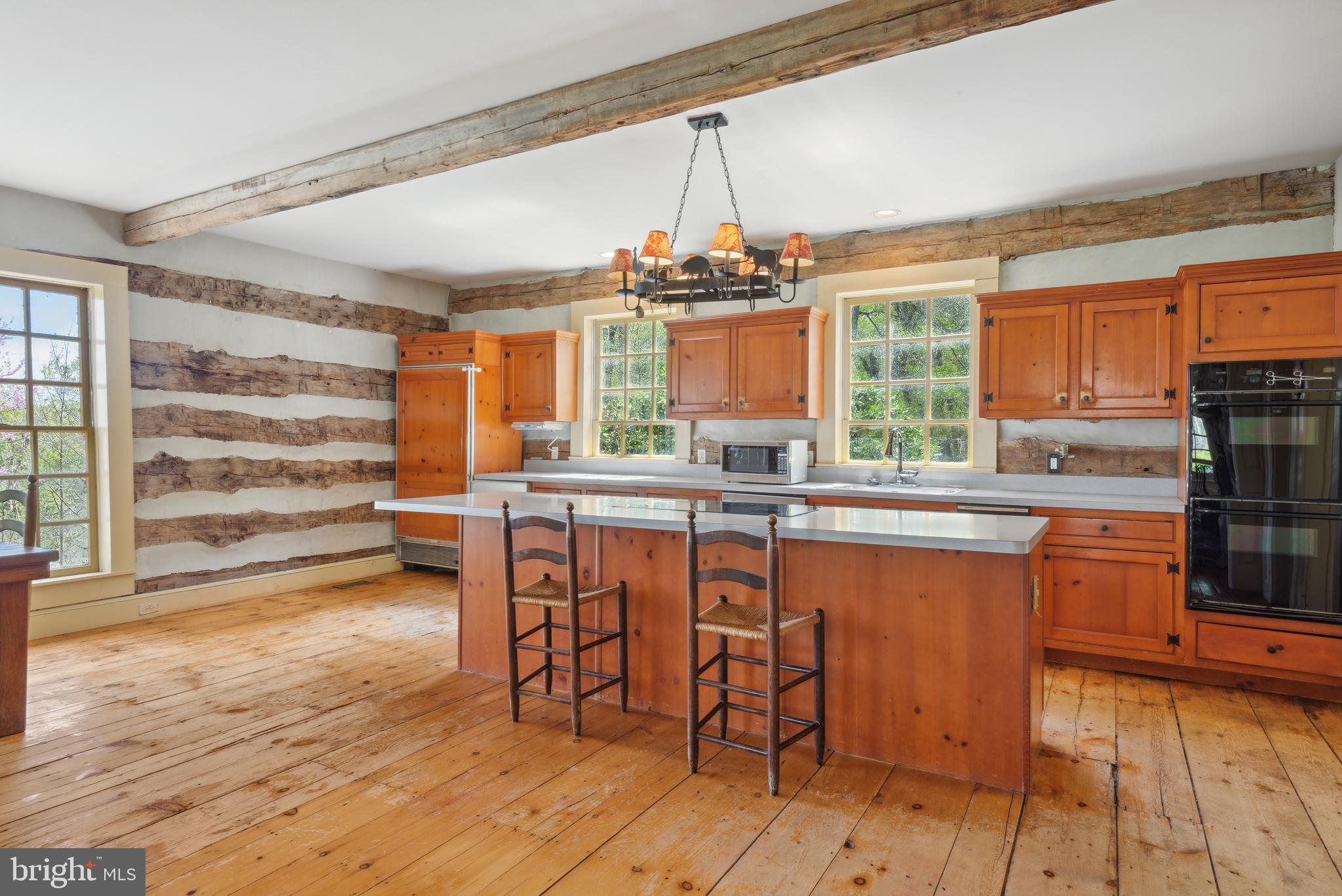 121 Yarnick Road Great Falls, VA 22066 - Photo 13 of 104