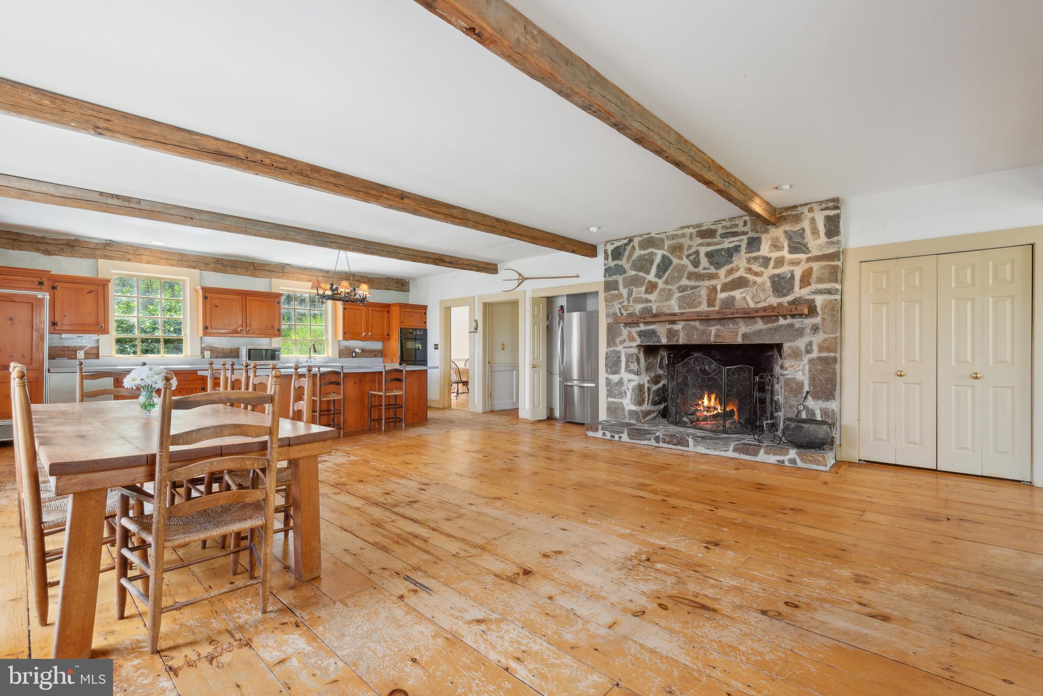 121 Yarnick Road Great Falls, VA 22066 - Photo 19 of 104