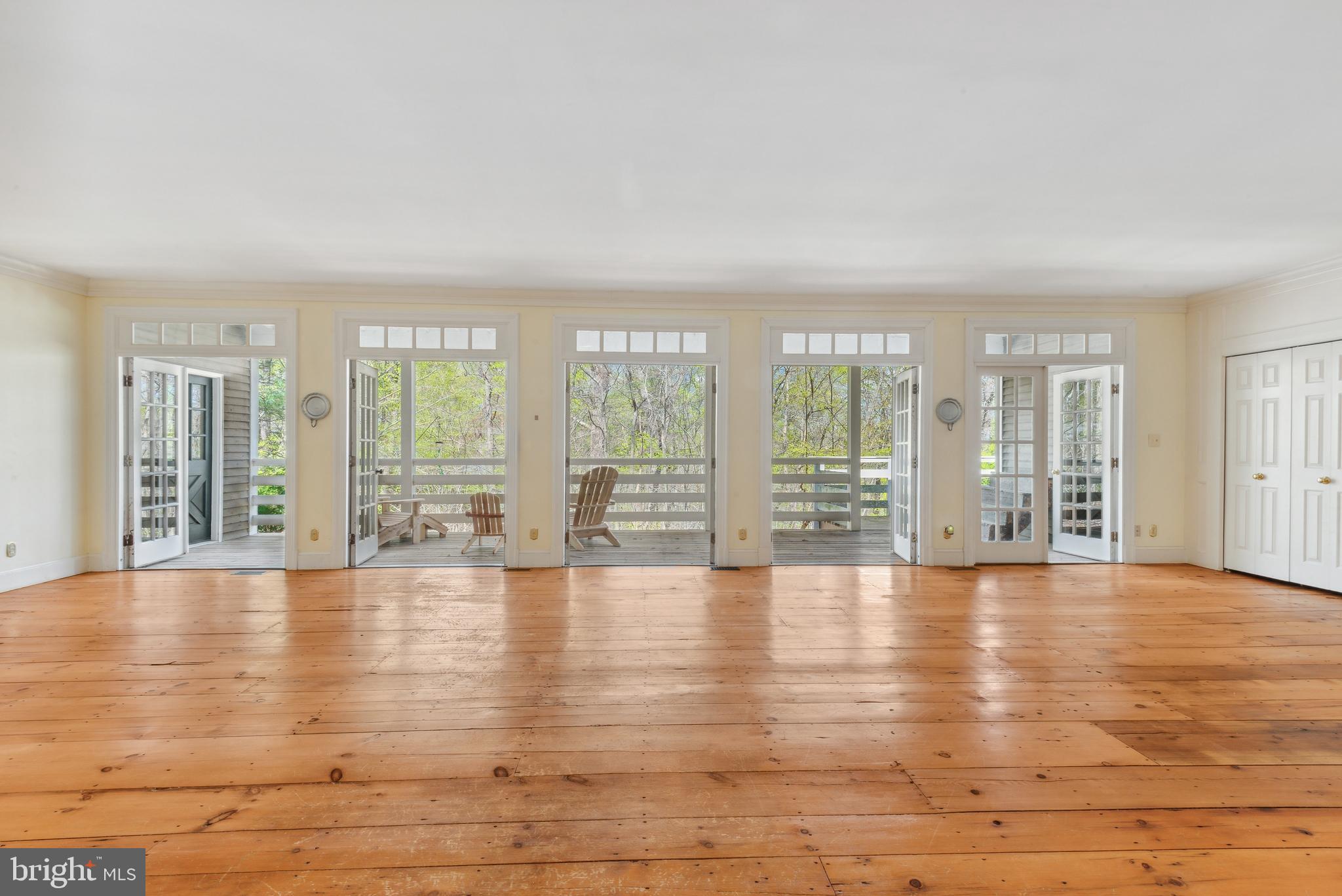 121 Yarnick Road Great Falls, VA 22066 - Photo 29 of 104