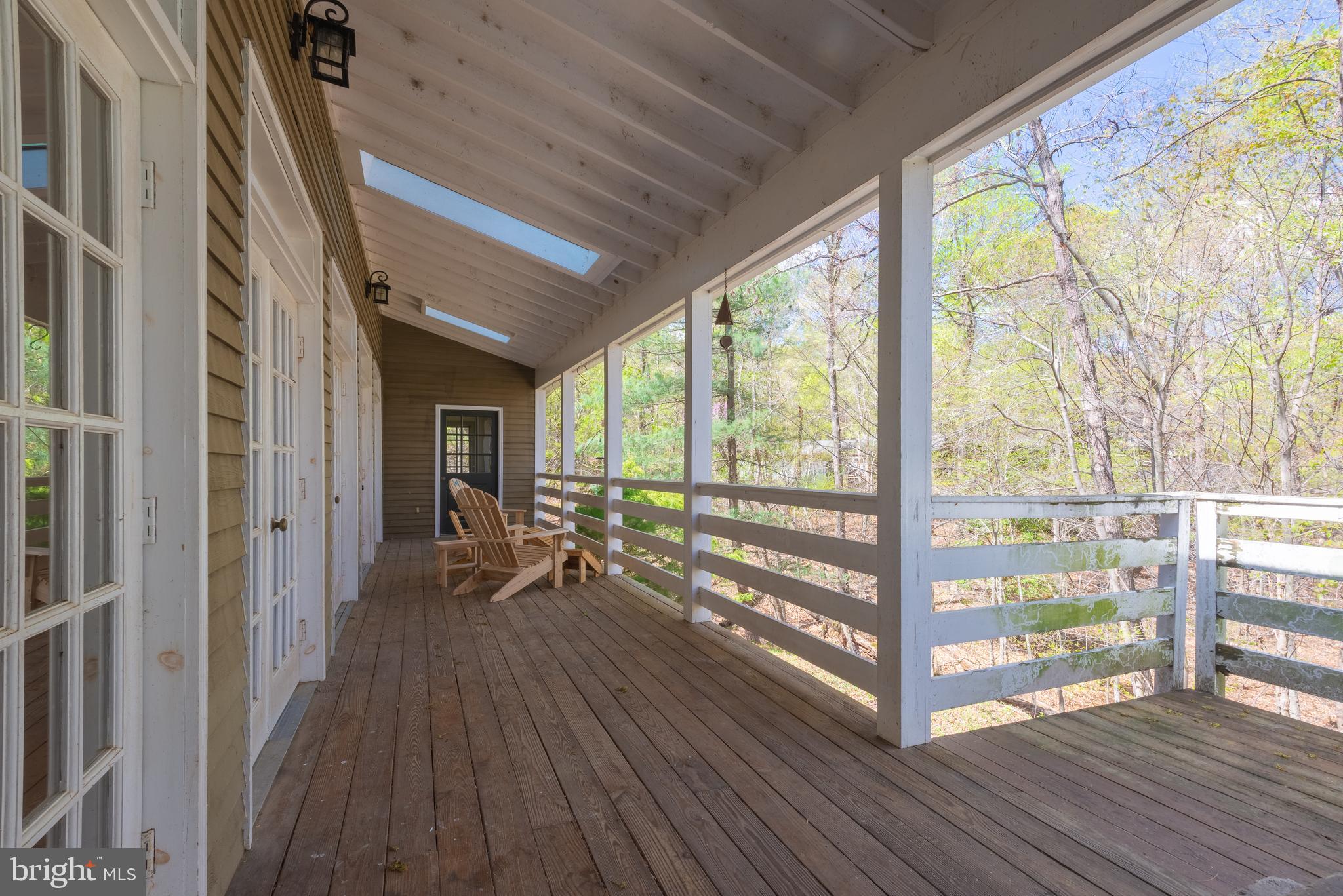 121 Yarnick Road Great Falls, VA 22066 - Photo 30 of 104