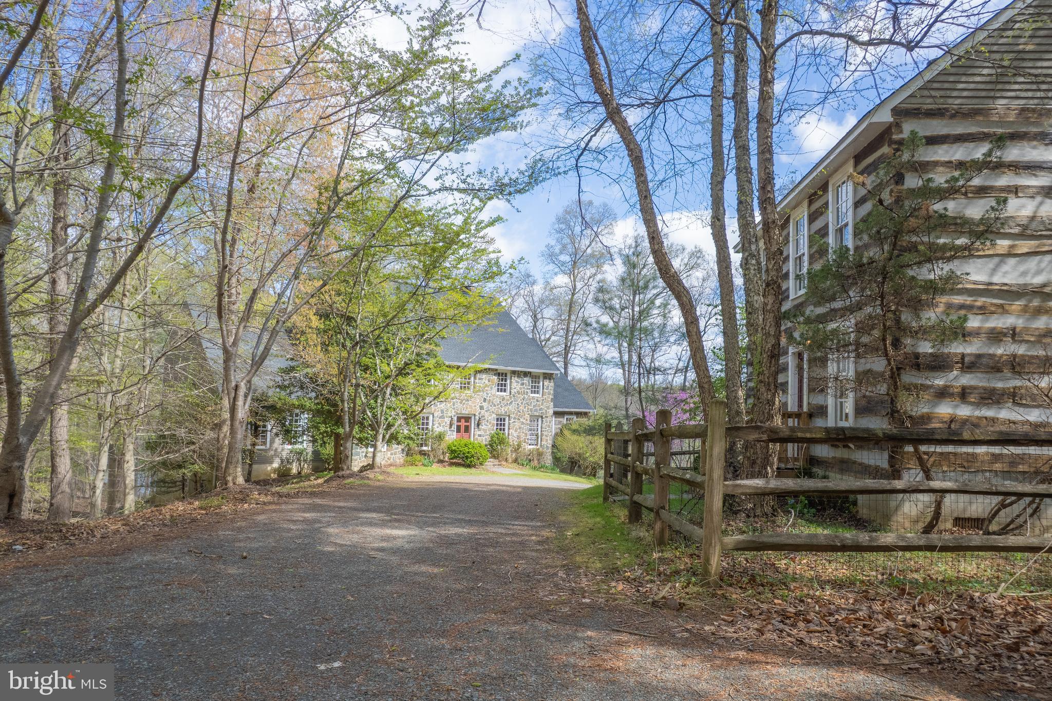 121 Yarnick Road Great Falls, VA 22066 - Photo 3 of 104