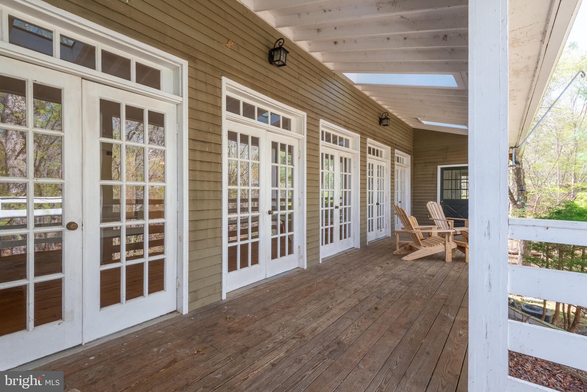 121 Yarnick Road Great Falls, VA 22066 - Photo 31 of 104