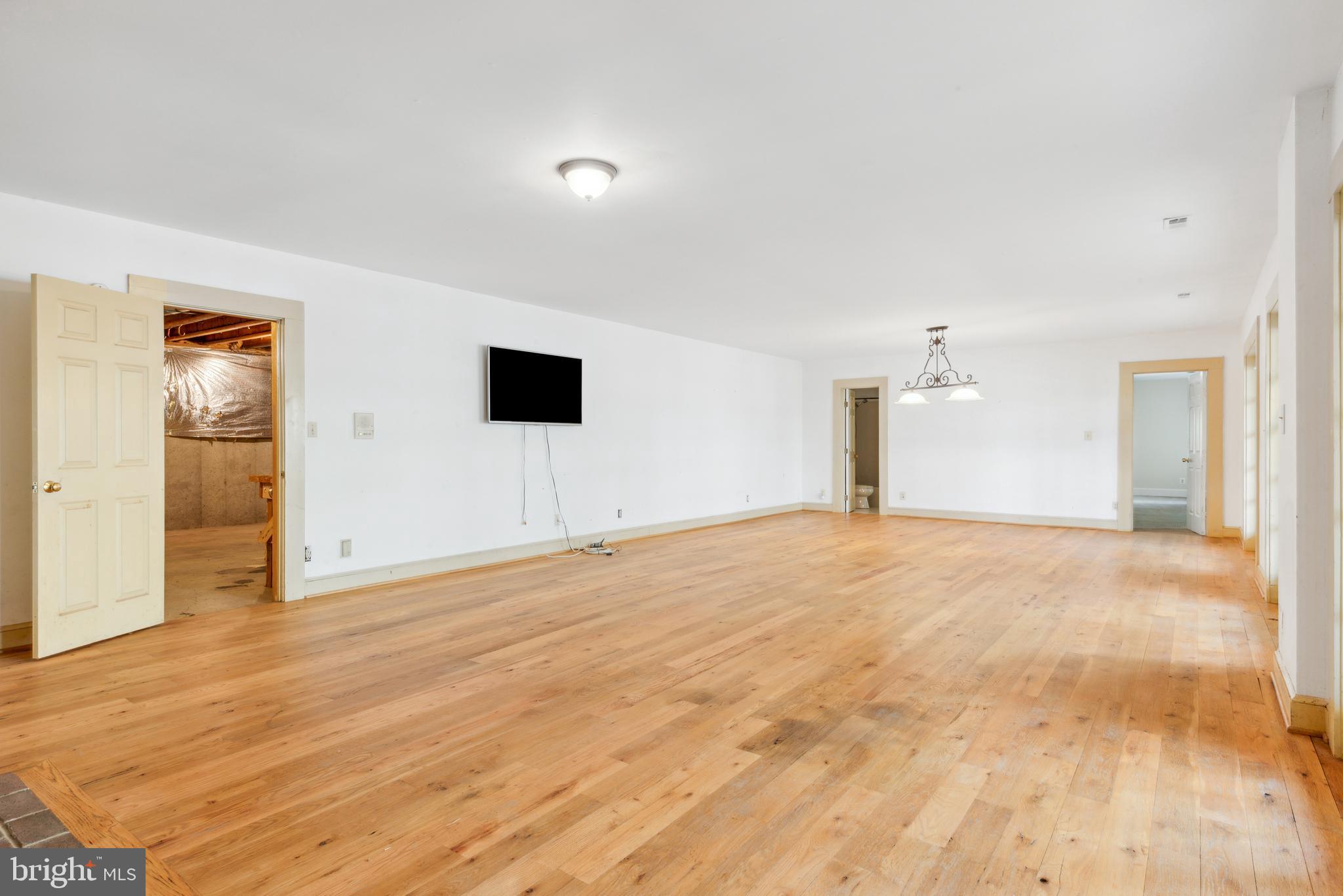 121 Yarnick Road Great Falls, VA 22066 - Photo 49 of 104