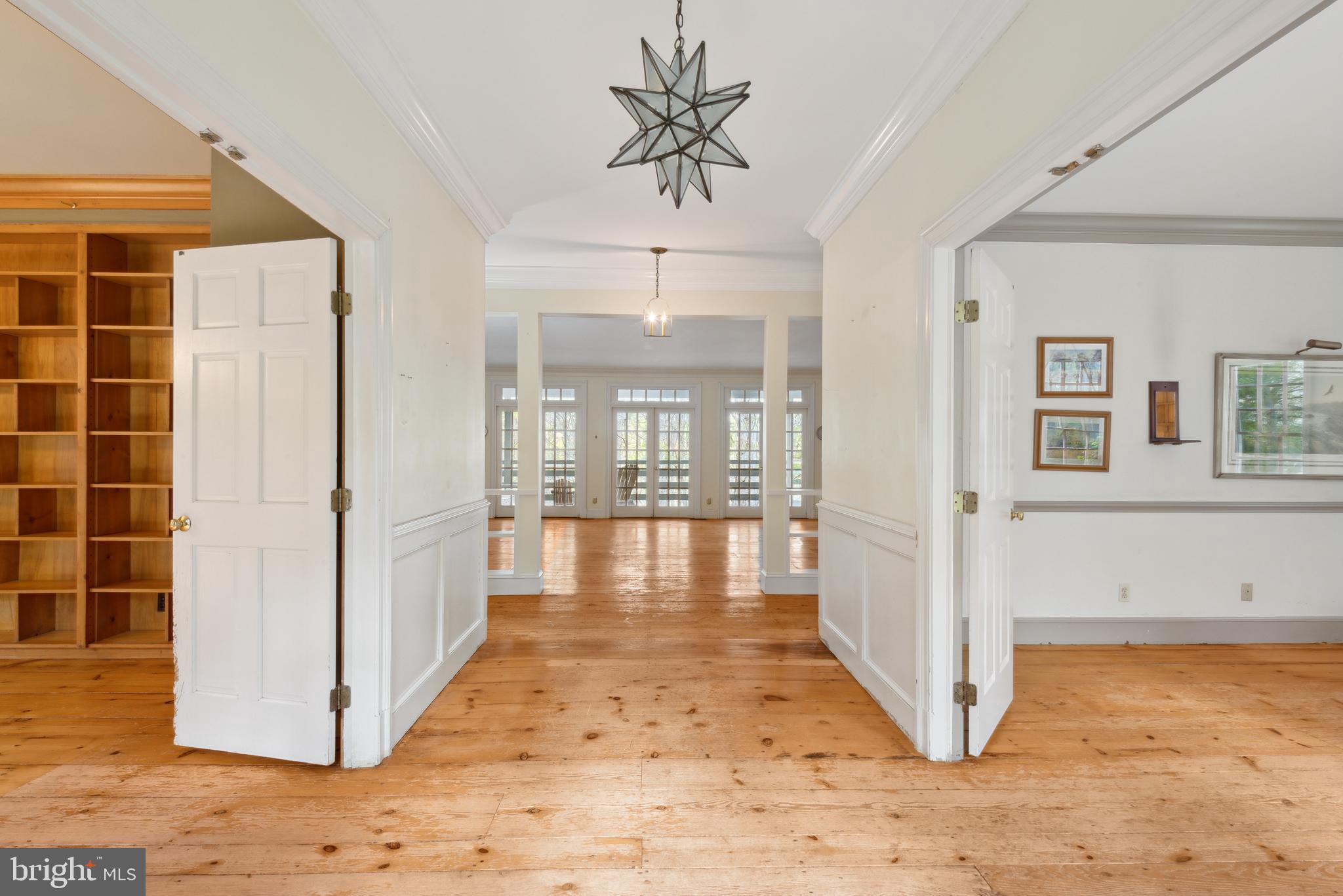 121 Yarnick Road Great Falls, VA 22066 - Photo 6 of 104