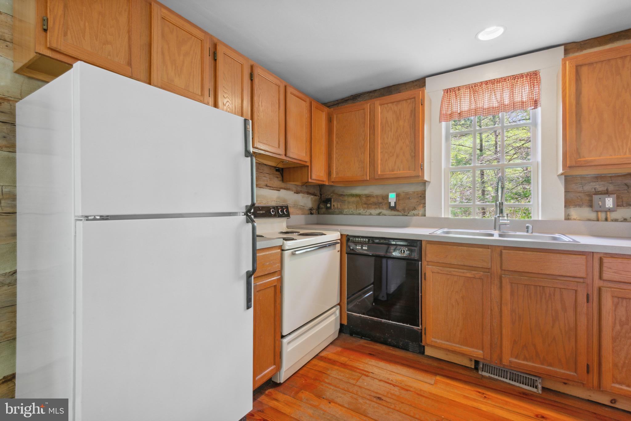 121 Yarnick Road Great Falls, VA 22066 - Photo 72 of 104