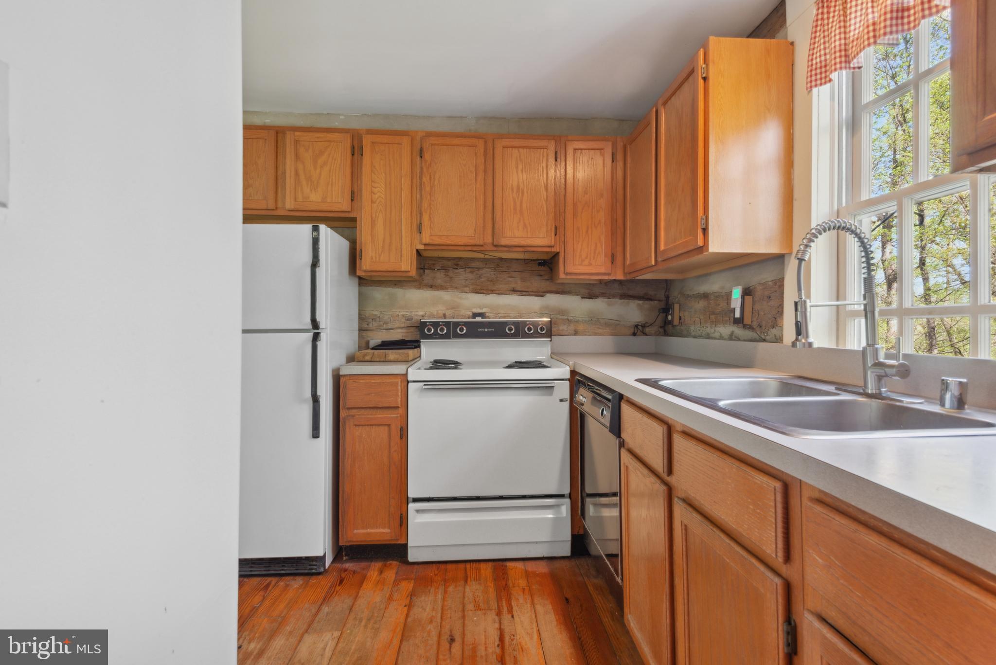 121 Yarnick Road Great Falls, VA 22066 - Photo 74 of 104