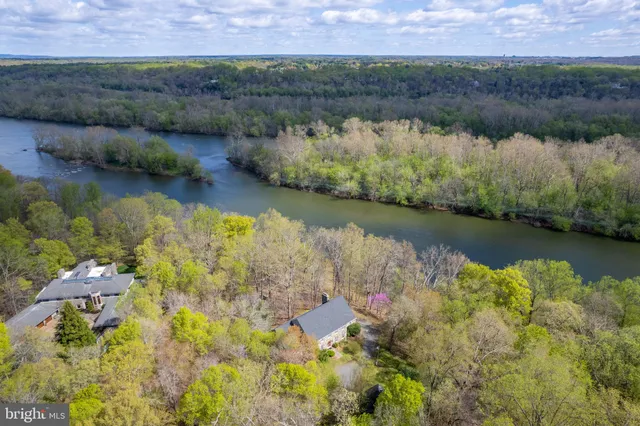 $3,199,000 | 121 Yarnick Road, Great Falls, VA 22066