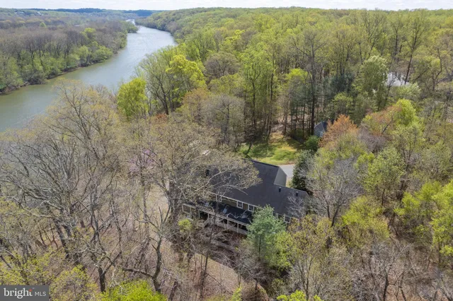 $3,199,000 | 121 Yarnick Road, Great Falls, VA 22066