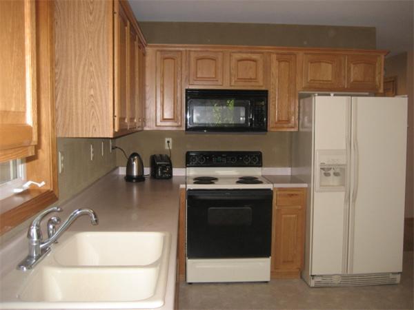 121 Stowell Road Ashburnham, MA 01430 - Photo 2 of 26