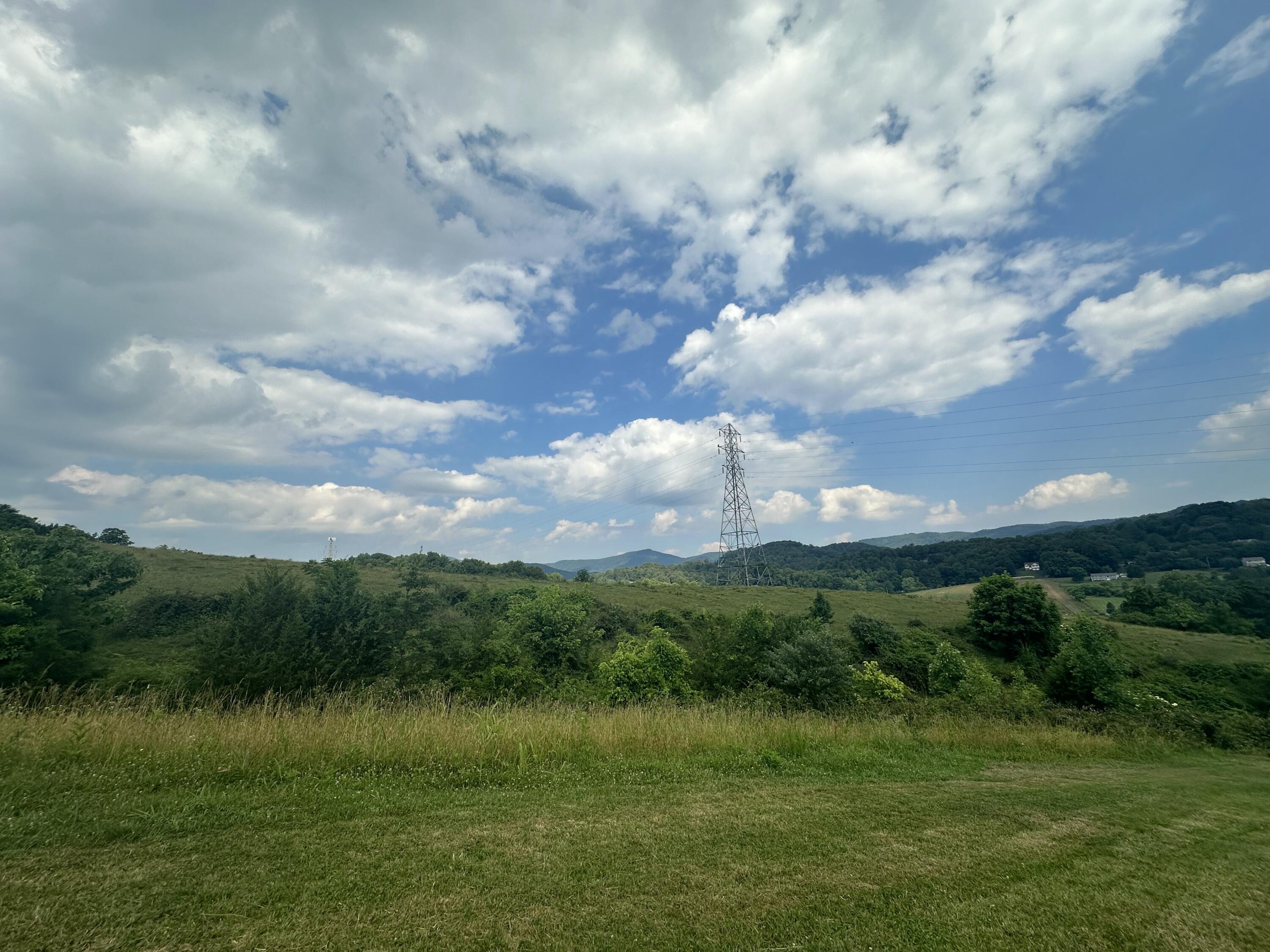 6290 Sky Ridge Road Roanoke, VA 24018 - Photo 2 of 8 IMG_20250408_100121 (2)