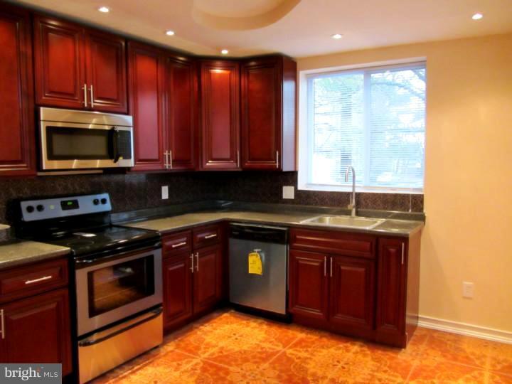 7351 Rugby Street Philadelphia, PA 19138 - Photo 5 of 13 Gallery Image 5