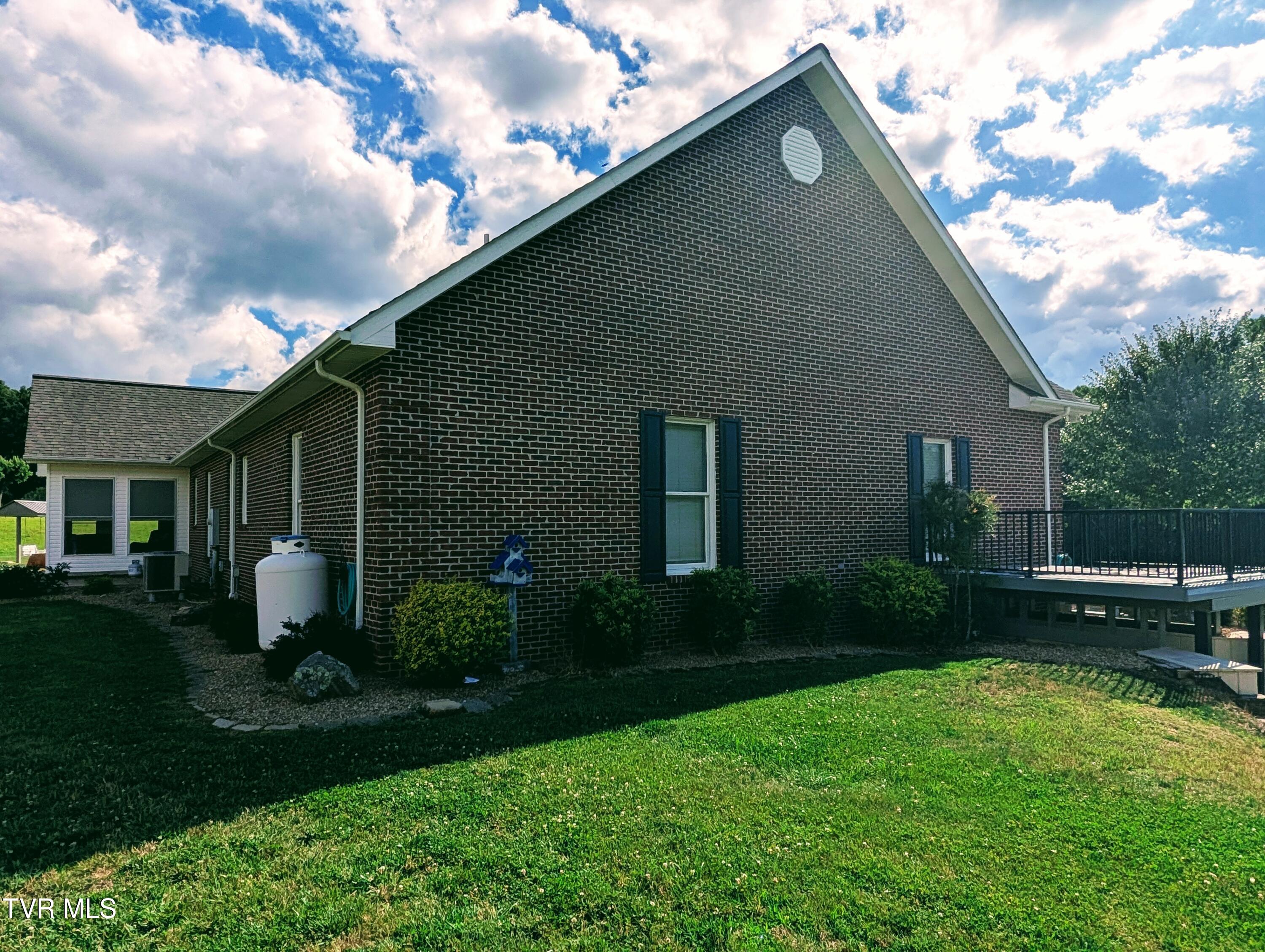 163 Dixie Road Clintwood, VA 24228 - Photo 12 of 57 5791
