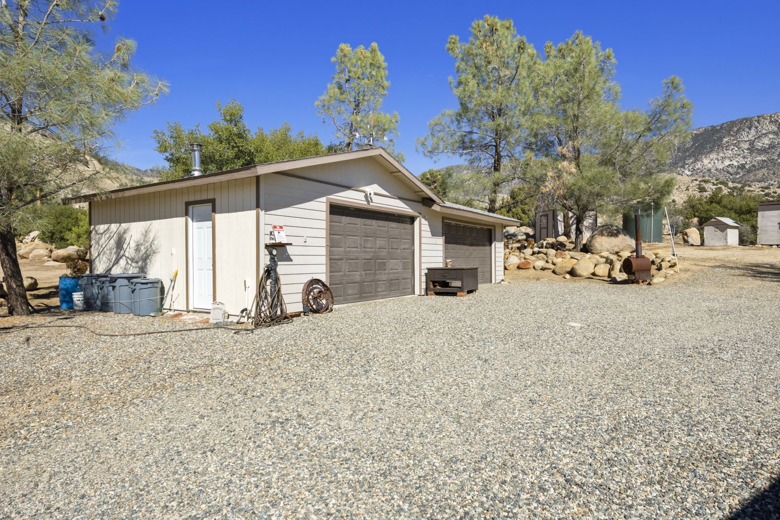 9780 Fay Ranch Road Weldon, CA 93283 - Photo 7 of 37