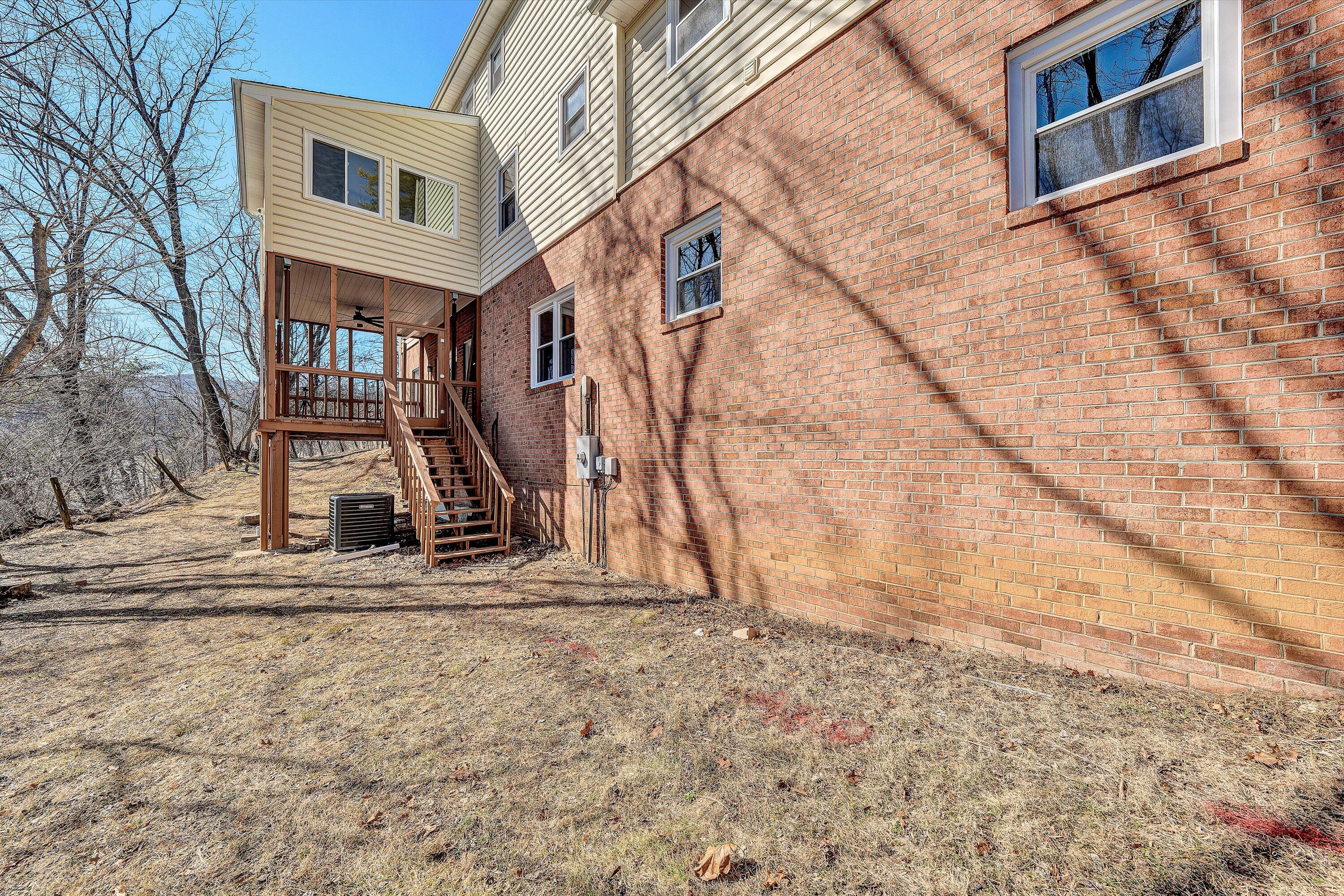 7031 Crown Road Roanoke, VA 24018 - Photo 49 of 53 43-DSC00517