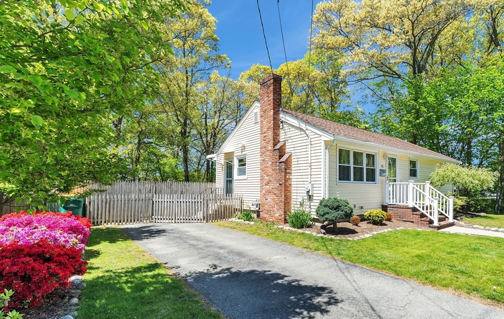 33 Sumner Street Norwood, MA 02062 - Photo 20 of 20