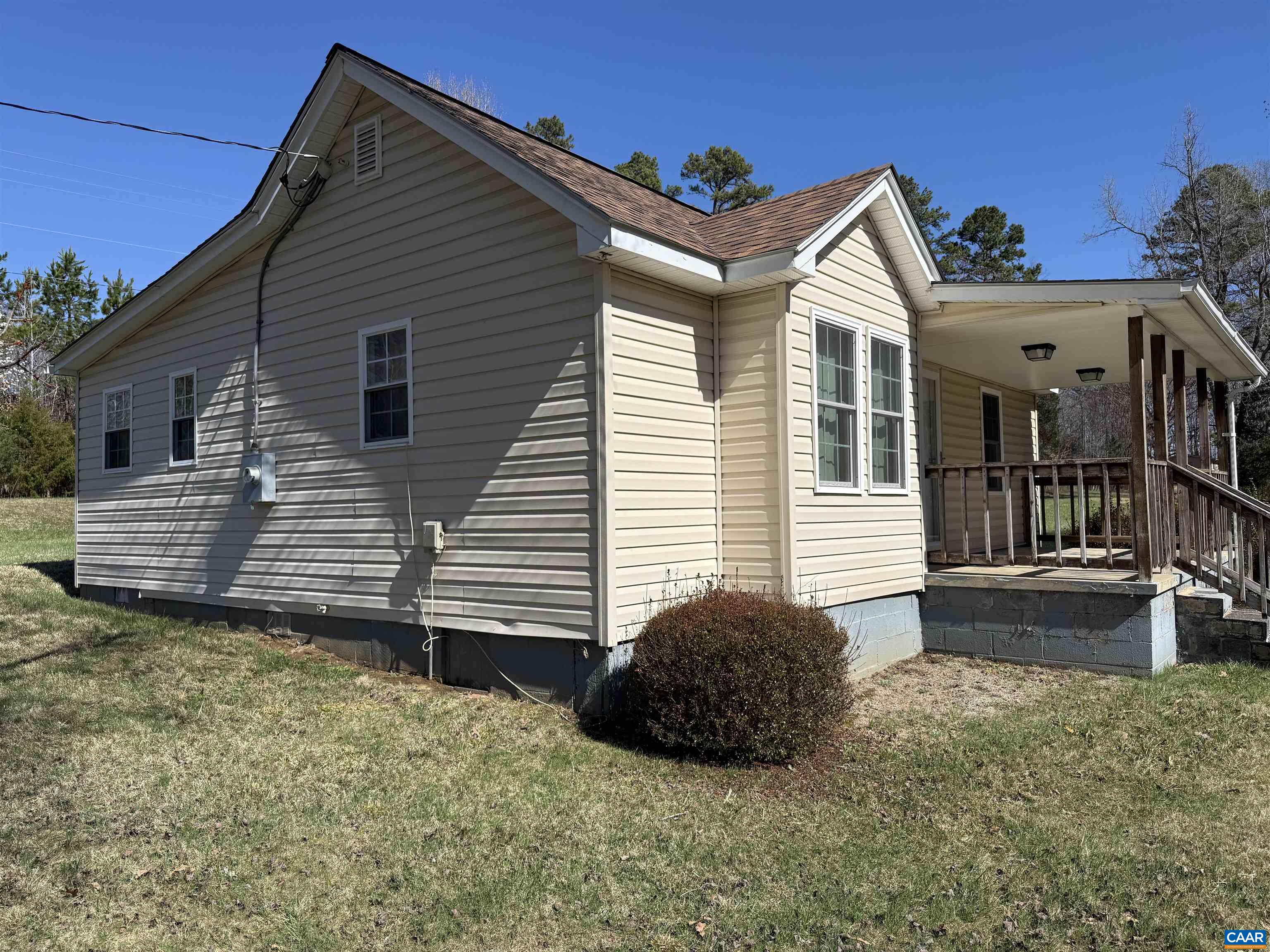 3837 Cedar Lane Road Kents Store, VA 23084 - Photo 5 of 40
