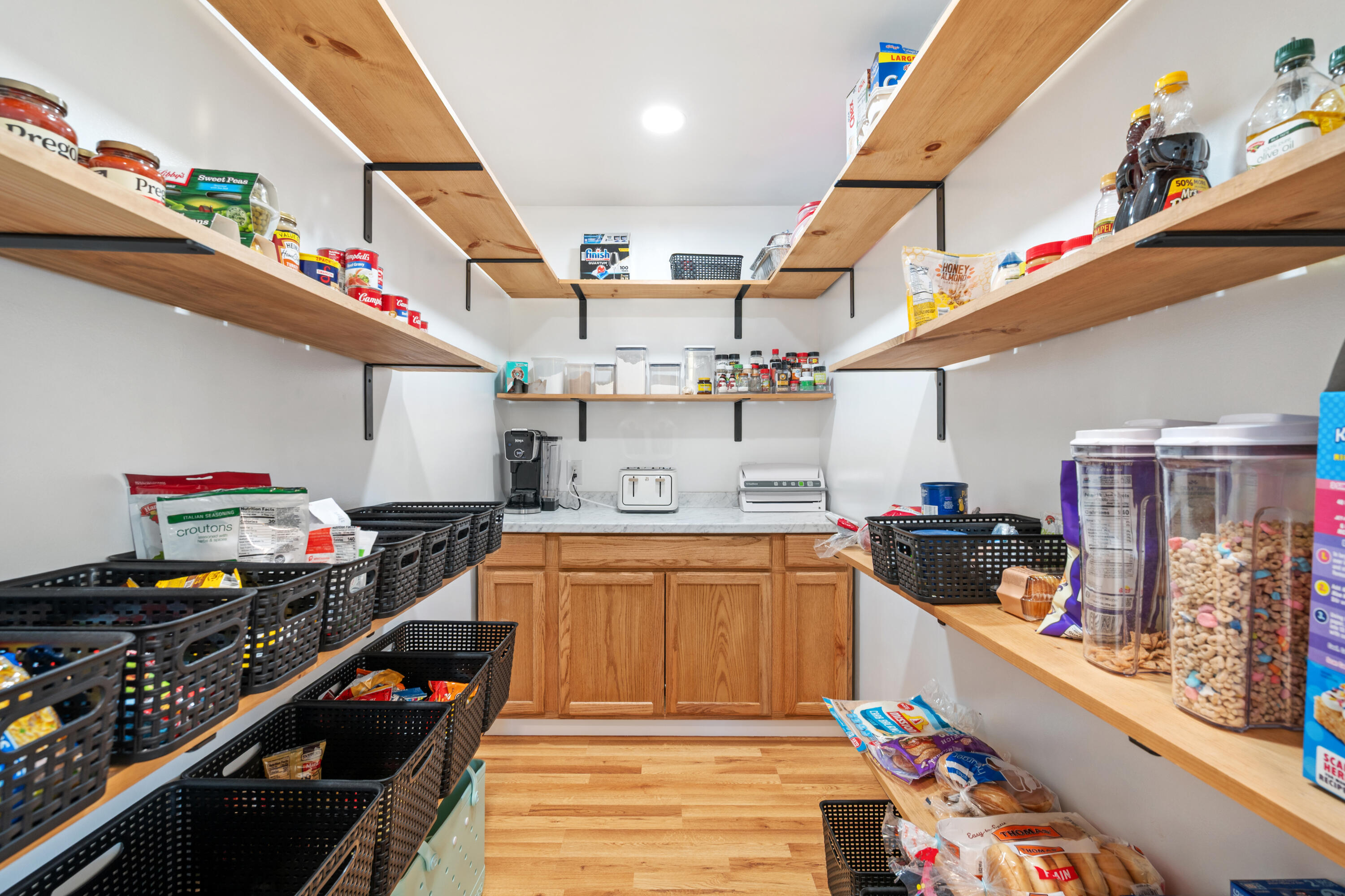 251 Coles Corner Road Winterport, ME 04496 - Photo 17 of 57 22-Pantry
