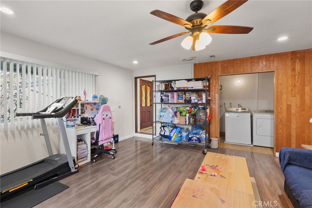 8548 Turlock Drive Riverside, CA 92504 - Photo 38 of 56 a view of a room with gym equipment