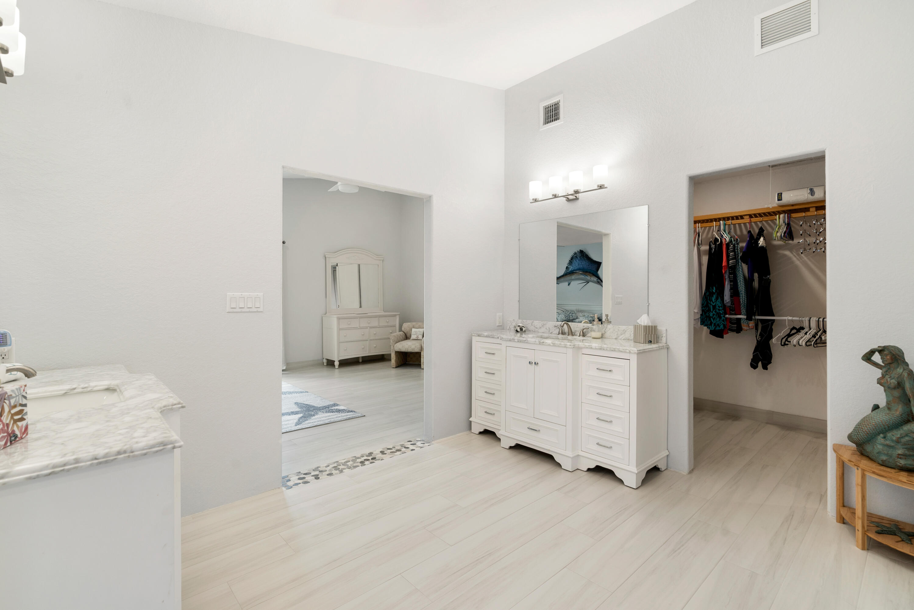 1210 Cactus Street Key Largo, FL 33037 - Photo 22 of 40 Master Bath