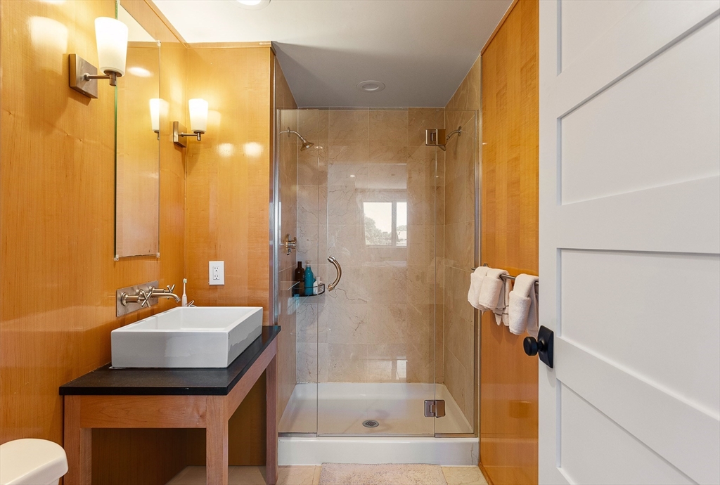 65 Chelsea Street, Unit 403 Boston, MA 02129 - Photo 9 of 17