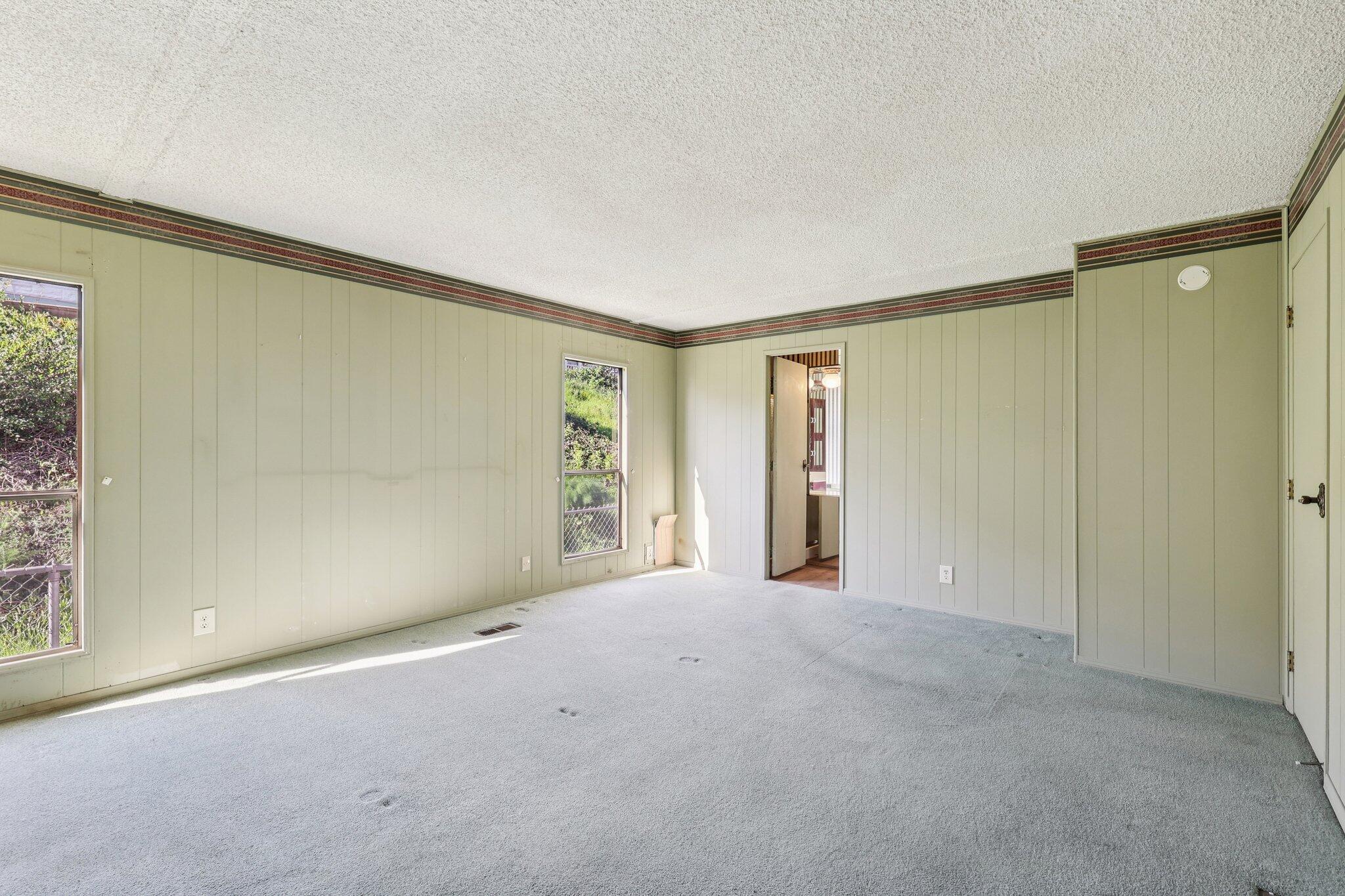 275 South Worthington Street, Unit 14 Spring Valley, CA 91977 - Photo 25 of 67 34-web-or-mls-S Worthington St 14-S2701-