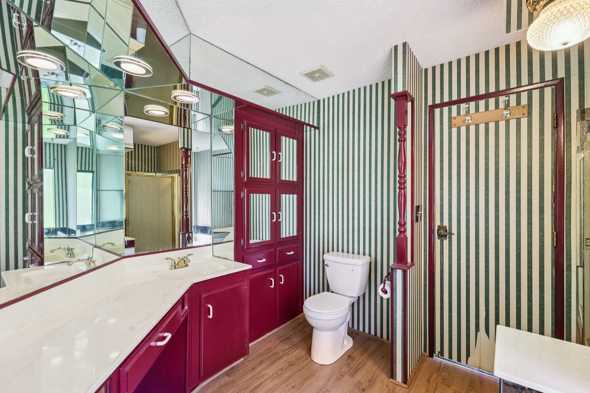 275 South Worthington Street, Unit 14 Spring Valley, CA 91977 - Photo 30 of 67 27-web-or-mls-S Worthington St 14-S2701-