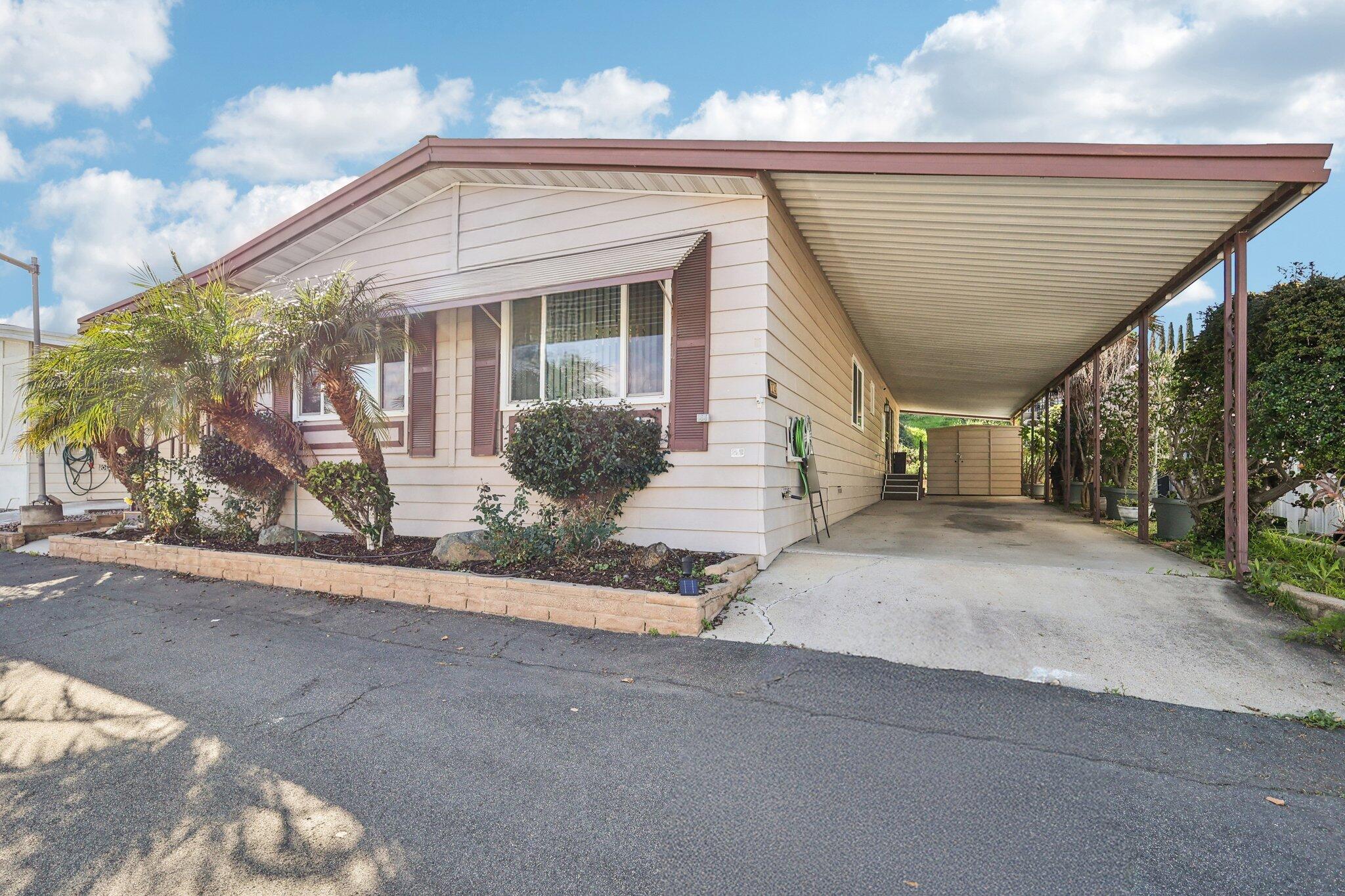 275 South Worthington Street, Unit 14 Spring Valley, CA 91977 - Photo 3 of 67 4-web-or-mls-S Worthington St 14-S2701-0