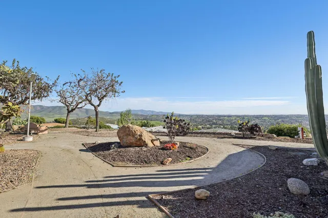 $216,000 | 275 South Worthington Street, Unit 14, Spring Valley, CA 91977