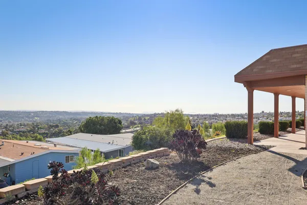 $206,000 | 275 South Worthington Street, Unit 14, Spring Valley, CA 91977