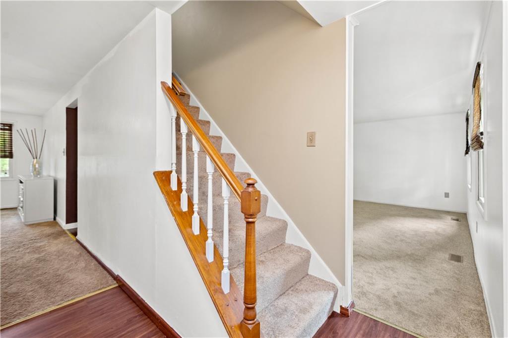 230 Hunting Creek Road Canonsburg, PA 15317 - Photo 3 of 25 Gallery Image 3