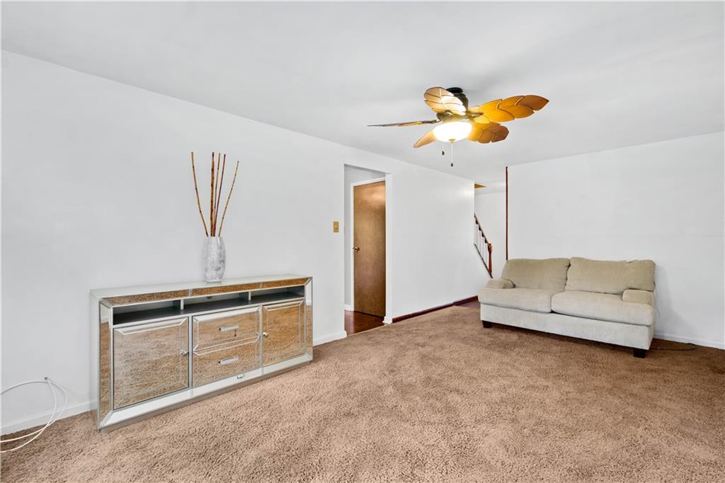 230 Hunting Creek Road Canonsburg, PA 15317 - Photo 4 of 25 Gallery Image 4