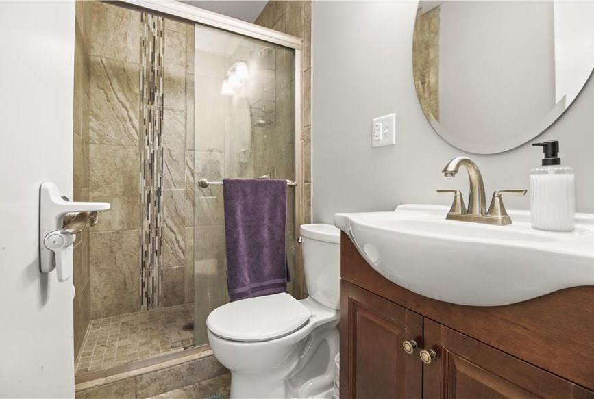 404 Southwest 21st Street Blue Springs, MO 64015 - Photo 14 of 21