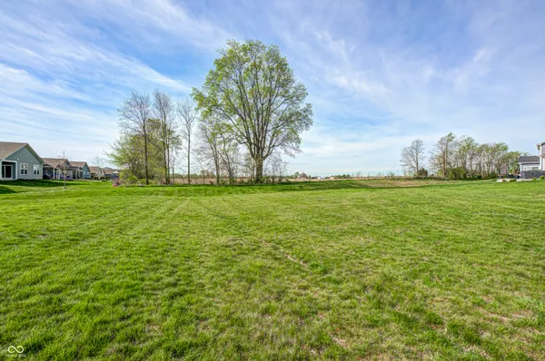 $489,900 | 4955 Oak Hl Drive, Lebanon, IN 46052