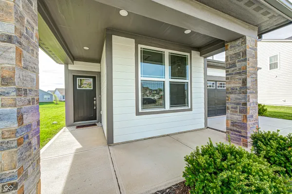 $489,900 | 4955 Oak Hl Drive, Lebanon, IN 46052