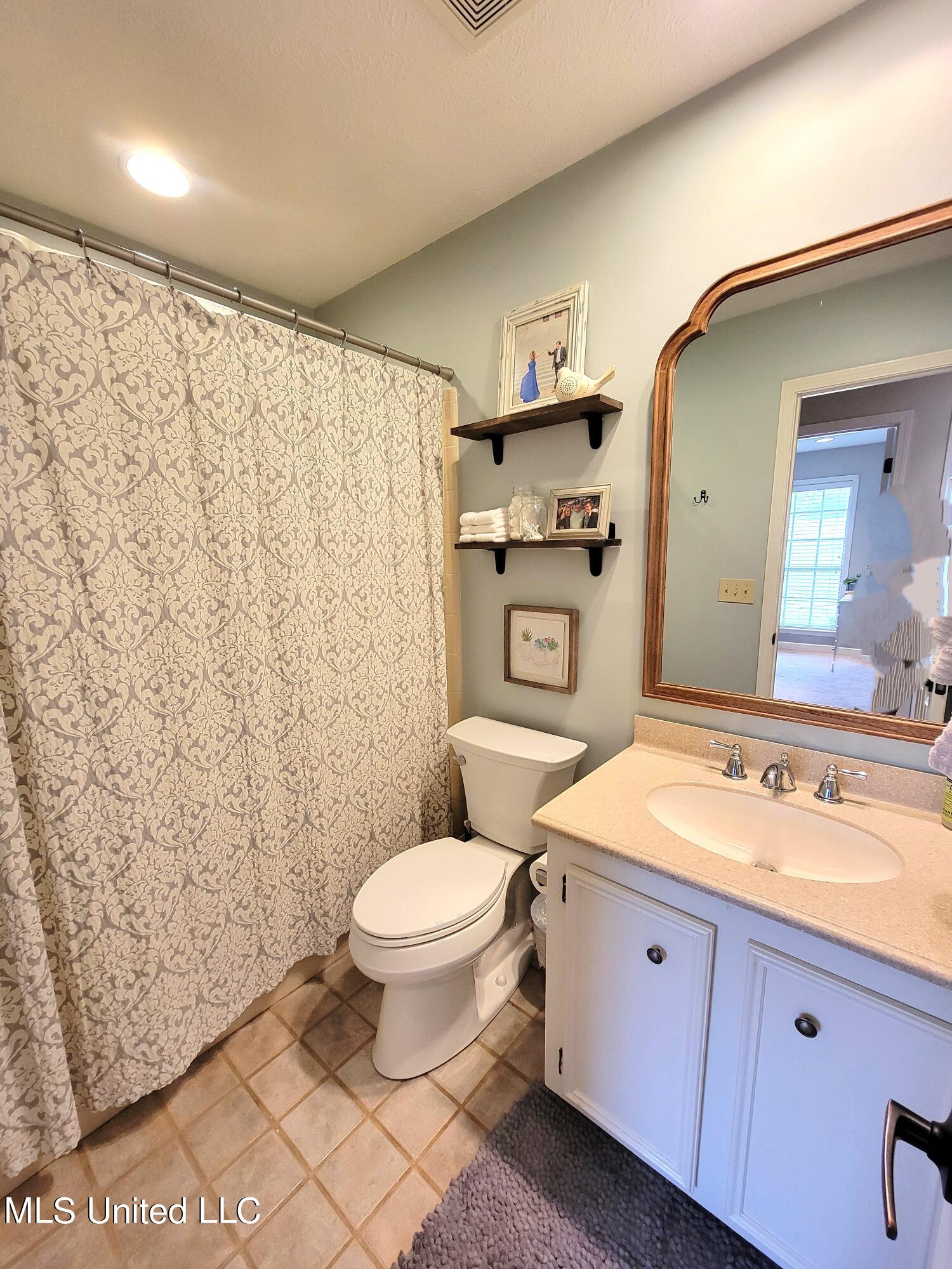 107 Azalea Circle Madison, MS 39110 - Photo 21 of 25 20240217_133504