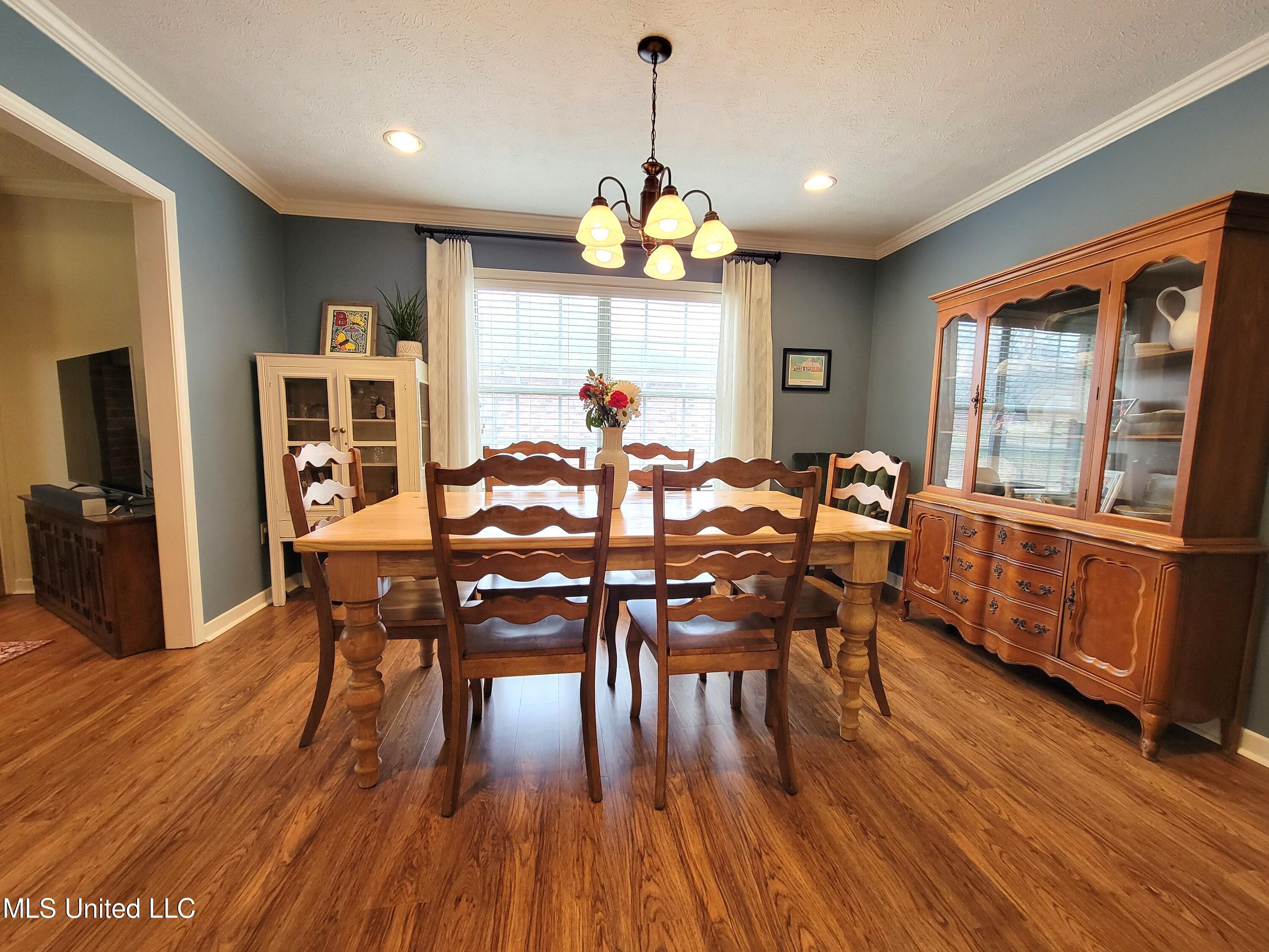 107 Azalea Circle Madison, MS 39110 - Photo 9 of 25 20240217_133030