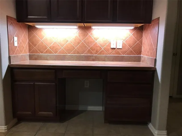 a close view of sink